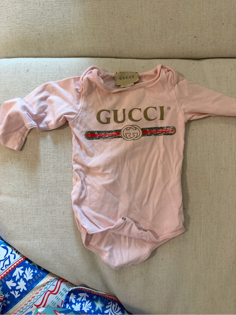 Gucci Baby Pink Vintage Logo Web Bodysuit Onesie 6-9M Made Italy